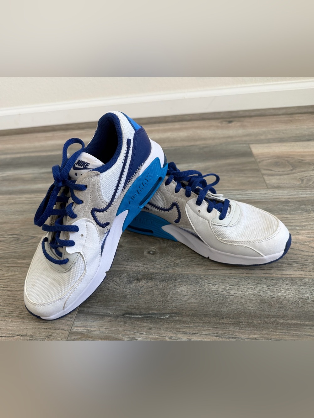 Nike Air Max Excee sneakers Kids Boys size 4Y